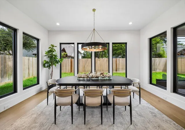 Photo 3 of Single family home for sale at 1710 Gardenia Dr, Houston, TX 77018 | MLS# 14805036 | Listing updated on 2026-09-14