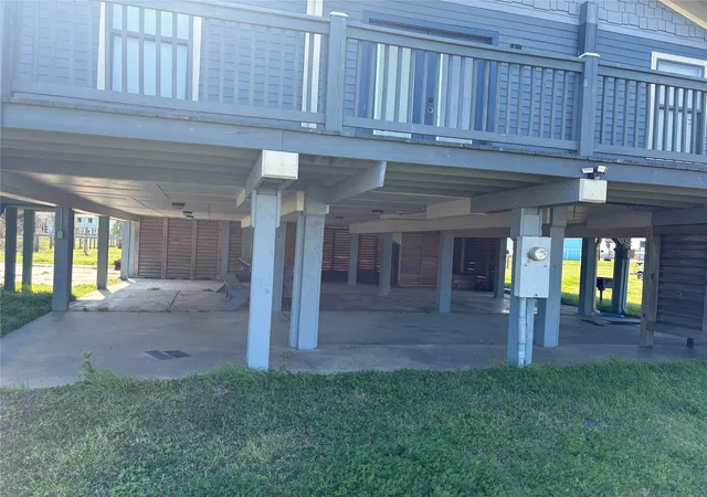 2nd image of 989 Alberdie Dr, Port Bolivar, TX 77650 | MLS# 62404457