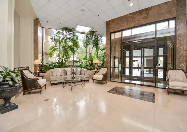 4th image of 3525 Sage Rd #1314, Houston, TX 77056 | MLS# 50667772