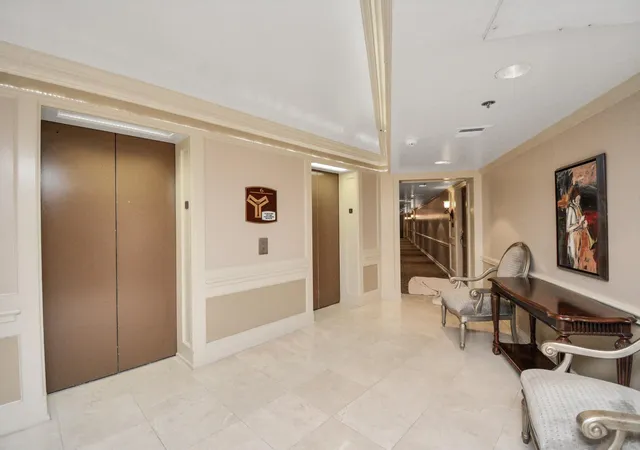 5th image of 3525 Sage Rd #1314, Houston, TX 77056 | MLS# 50667772