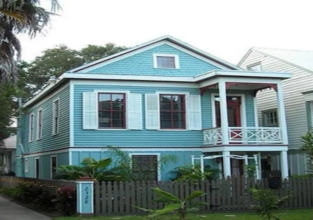 Photo 2 of Single family home for sale at 2328 Ave M, Galveston, TX 77550 | MLS# 17745690 | Listing updated on 2026-09-07