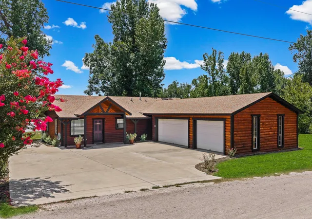 1st image of 344 Birch Dr, Onalaska, TX 77360 | MLS# 37450069