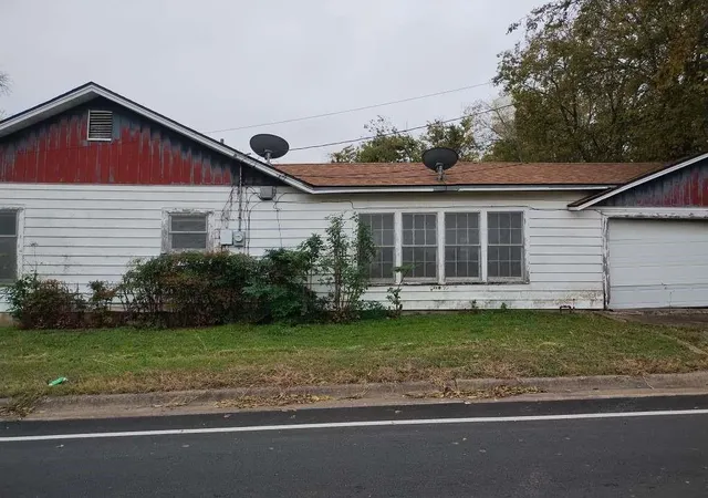 Photo 2 of Single family home for sale at 1302 S 23rd Street, Temple, TX 76504 | MLS# 50592573 | Listing updated on 2026-09-03