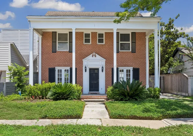 Single family home for sale at 2230 Sul Ross St, Houston, TX 77098 | MLS# 91290871