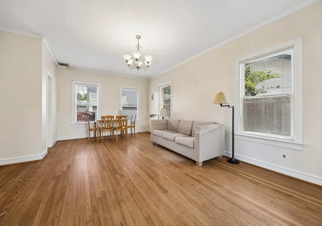 Photo 3 of Single family home for sale at 2230 Sul Ross St, Houston, TX 77098 | MLS# 91290871 | Listing updated on 2026-09-06