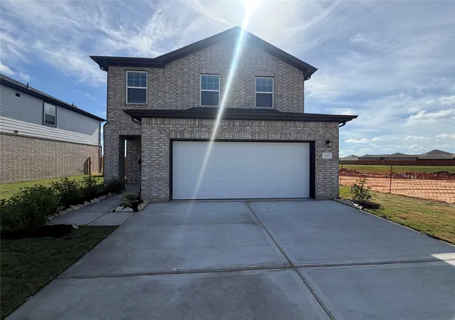 1st image of 3217 Captain's Grove, Dickinson, TX 77539 | MLS# 92597181