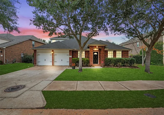Photo 2 of Single family home for sale at 3106 London Ln, Missouri City, TX 77459 | MLS# 35210969 | Listing updated on 2026-10-03