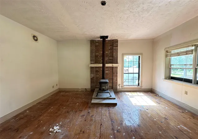 4th image of 636 Fm 1746, Woodville, TX 75979 | MLS# 83324366