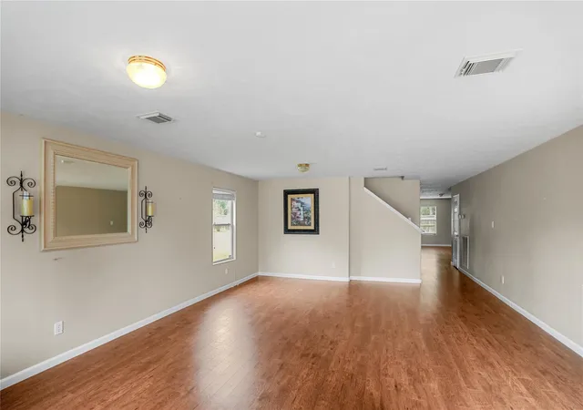 3rd image of 1006 Stillgate Ct Ct, Spring, TX 77373 | MLS# 76477589