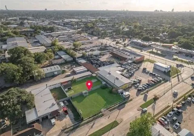 Photo 3 of Land for sale at 7811 Hammerly Blvd, Houston, TX 77055 | MLS# 31848652 | Listing updated on 2026-05-31