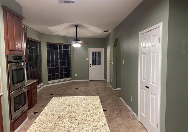 4th image of 2202 Plantation Bend Dr, Sugar Land, TX 77478 | MLS# 60489320