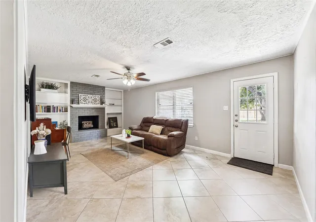 1st image of 5811 Spruce Forest Dr, Houston, TX 77092 | MLS# 50633979