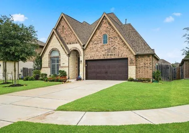 Photo 2 of Single family home for sale at 1819 Boulder Lake Ct, Richmond, TX 77469 | MLS# 19442779 | Listing updated on 2026-09-13