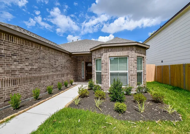 3rd image of 6710 Utah St, Houston, TX 77091 | MLS# 66391265