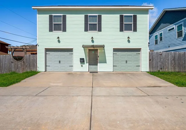 Photo 1 of Single family home for sale at 2203 56th Street, Galveston, TX 77551 | MLS# 18605288 | Listing updated on 2026-08-25