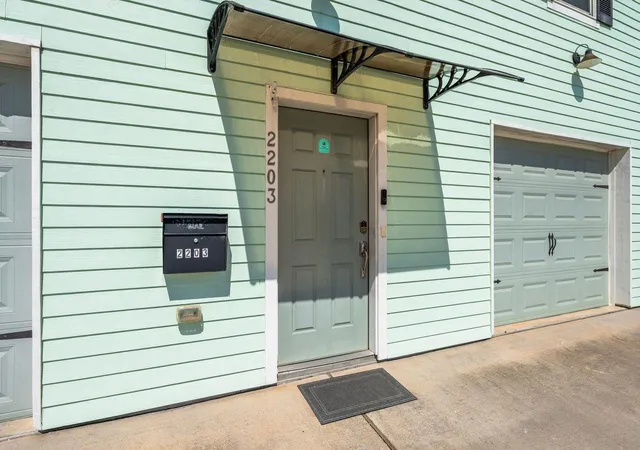 Photo 3 of Single family home for sale at 2203 56th Street, Galveston, TX 77551 | MLS# 18605288 | Listing updated on 2026-08-25
