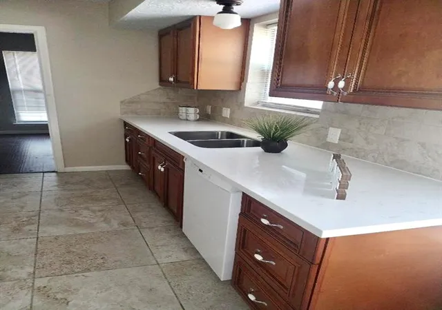 Photo 4 of Single family home for sale at 20410 Jarratt Sq, Humble, TX 77338 | MLS# 87902494 | Listing updated on 2026-05-12