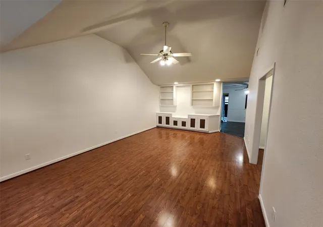 2nd image of 8403 Mullins Dr, Houston, TX 77096 | MLS# 65296300