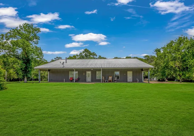 4th image of 250 County Road 498, Sweeny, TX 77480 | MLS# 73605978