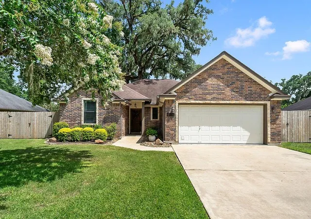 1st image of 235 Wentworth Dr, West Columbia, TX 77486 | MLS# 17867829