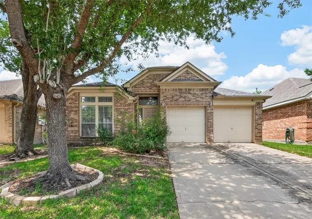 Photo 3 of Single family home for sale at 20218 Benton Springs Ln, Richmond, TX 77407 | MLS# 12541680 | Listing updated on 2026-09-11