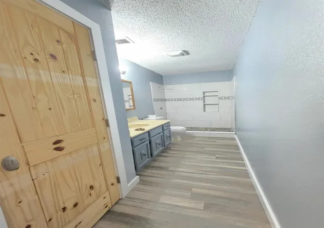 5th image of 2207 Gontier Dr, Bay City, TX 77414 | MLS# 31723811