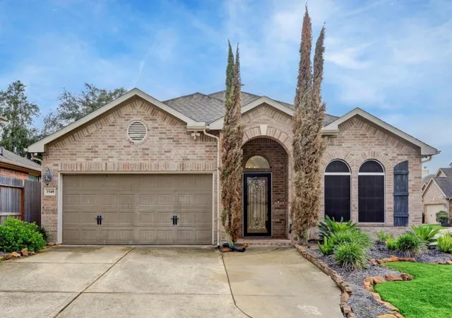 1st image of 3548 Firenze Dr, Friendswood, TX 77546 | MLS# 10170314