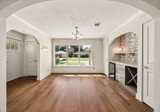 5th image of 2226 Lamonte Ln, Houston, TX 77018 | MLS# 5147736
