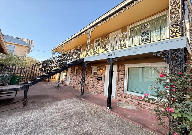 2nd image of 808 W Main St, Houston, TX 77006 | MLS# 18133565