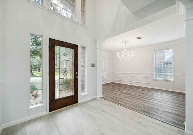 4th image of 2715 Oakland Dr, Sugar Land, TX 77479 | MLS# 22540425