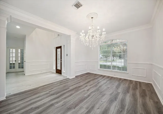 5th image of 2715 Oakland Dr, Sugar Land, TX 77479 | MLS# 22540425