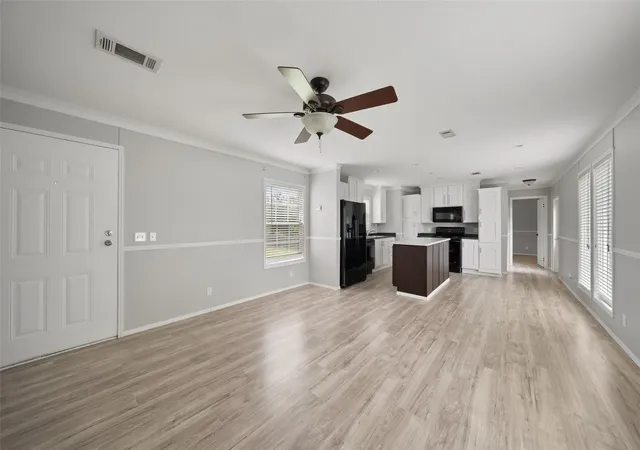 Photo 4 of Sale Pending at 9144 Hensarling Ln, Bryan, TX 77808 | MLS# 28923161 | Listing updated on 2026-09-26
