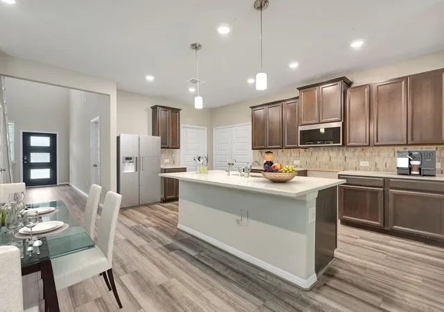 2nd image of 5723 Adamite Wy, Houston, TX 77048 | MLS# 31754542