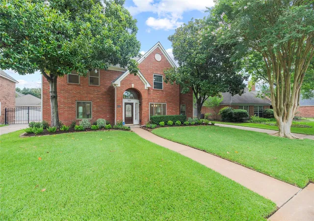 Photo 2 of Single family home for sale at 7426 Foxton Pl Ct, Houston, TX 77095 | MLS# 8118260 | Listing updated on 2026-09-20