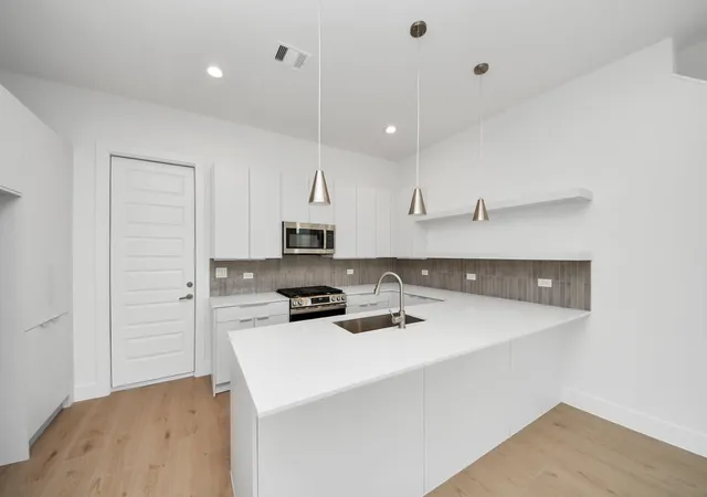 Photo 2 of Single family home for sale at 2222 Via Isa Ln, Houston, TX 77051 | MLS# 4452518 | Listing updated on 2026-09-18