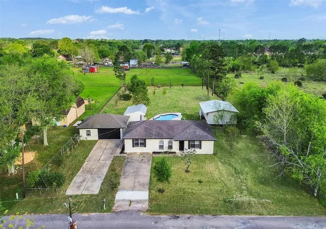 Homes for sale in Alvin, TX | 1905 County Road 235, Alvin, TX 77511 | MLS# 64240844
