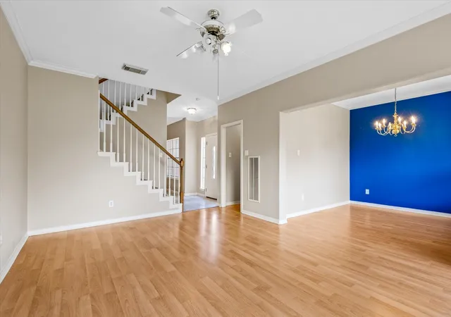 Photo 2 of Sale Pending at 2040 Glencove Dr, Seabrook, TX 77586 | MLS# 98119368 | Listing updated on 2026-08-30