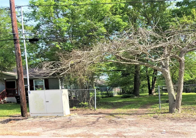 Photo 3 of Land for sale at 991 Reverend B J Lewis Dr, Houston, TX 77088 | MLS# 24550663 | Listing updated on 2025-11-12