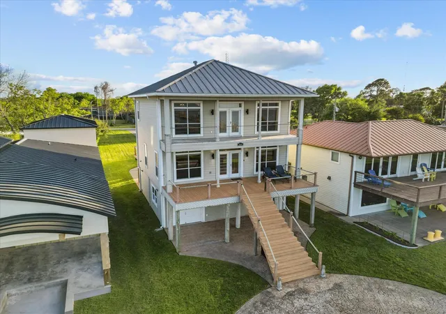 3rd image of 2609 Avenue A, Dickinson, TX 77539 | MLS# 81620936