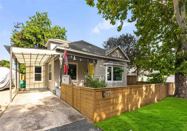 1st image of 711 Walton St, Houston, TX 77009 | MLS# 93246071