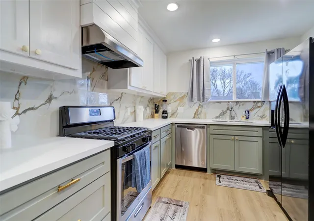 5th image of 4009 Woodshire St, Houston, TX 77025 | MLS# 11194414