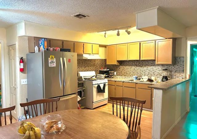 Photo 2 of Single family home for sale at 222 Pennsylvania St, Houston, TX 77029 | MLS# 25583440 | Listing updated on 2026-07-17