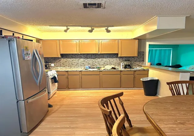 Photo 3 of Single family home for sale at 222 Pennsylvania St, Houston, TX 77029 | MLS# 25583440 | Listing updated on 2026-07-17