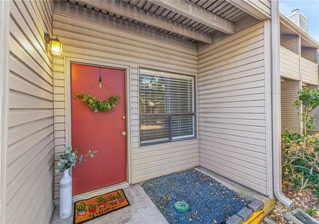 3rd image of 1902 Dartmouth St, College Station, TX 77840