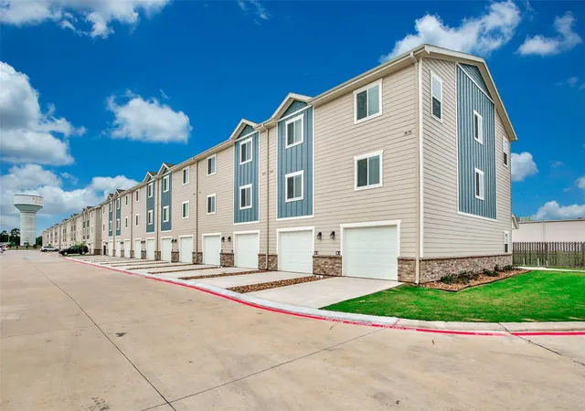 1st image of 21155 Gosling Rd #15 A-B, Spring, TX 77388 | MLS# 29446924