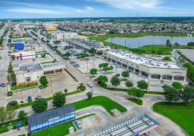2nd image of 21155 Gosling Rd, Spring, TX 77388