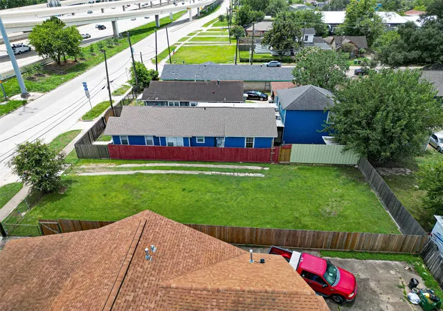 3rd image of 3207 Eastex Fwy, Houston, TX 77026 | MLS# 40841820