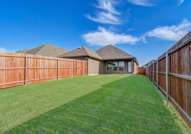 Photo 4 of Sale Pending at 3854 Star Mesa St, Crandall, TX 75114 | MLS# 22394484 | Listing updated on 2026-10-08