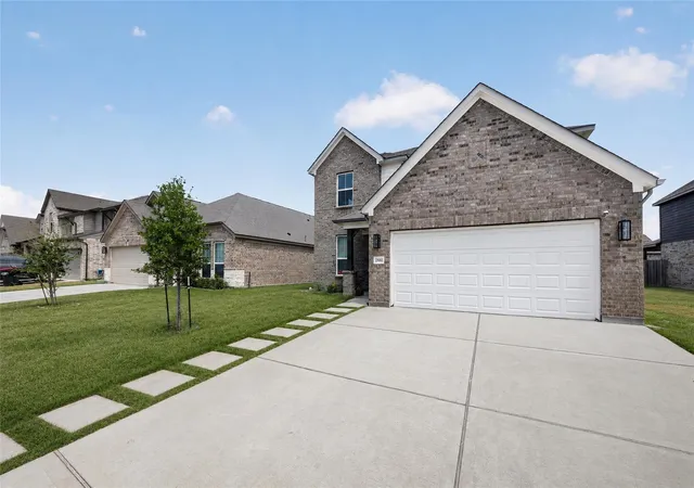 Photo 3 of Single family home for sale at 15014 Timberson Ridge Ln, Houston, TX 77090 | MLS# 89144196 | Listing updated on 2026-09-18
