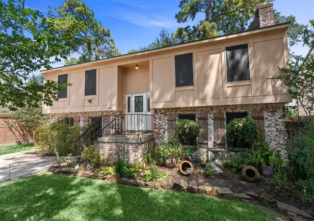 Photo 2 of Single family home for sale at 23026 Harrowby Dr, Spring, TX 77373 | MLS# 88550359 | Listing updated on 2026-09-19
